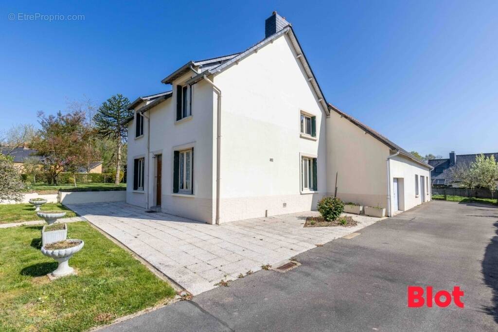 Maison à THORIGNE-FOUILLARD