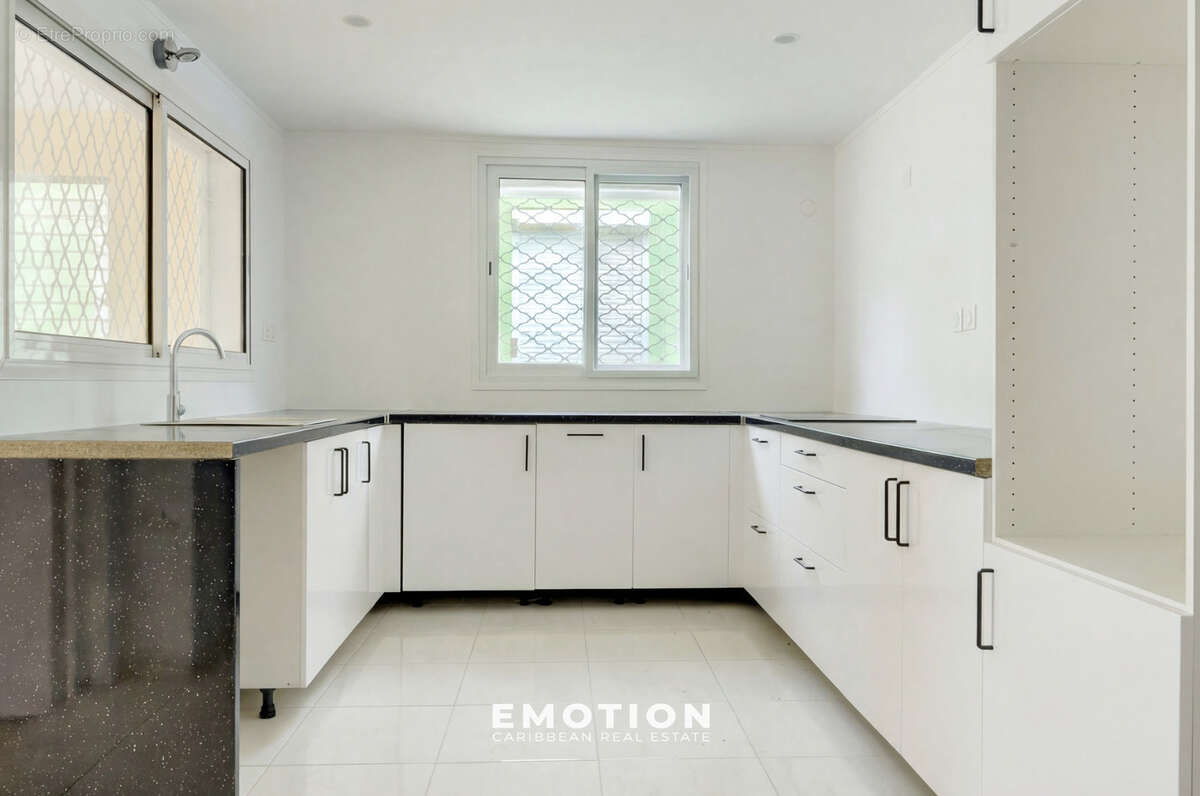 Maison à CAPESTERRE-BELLE-EAU