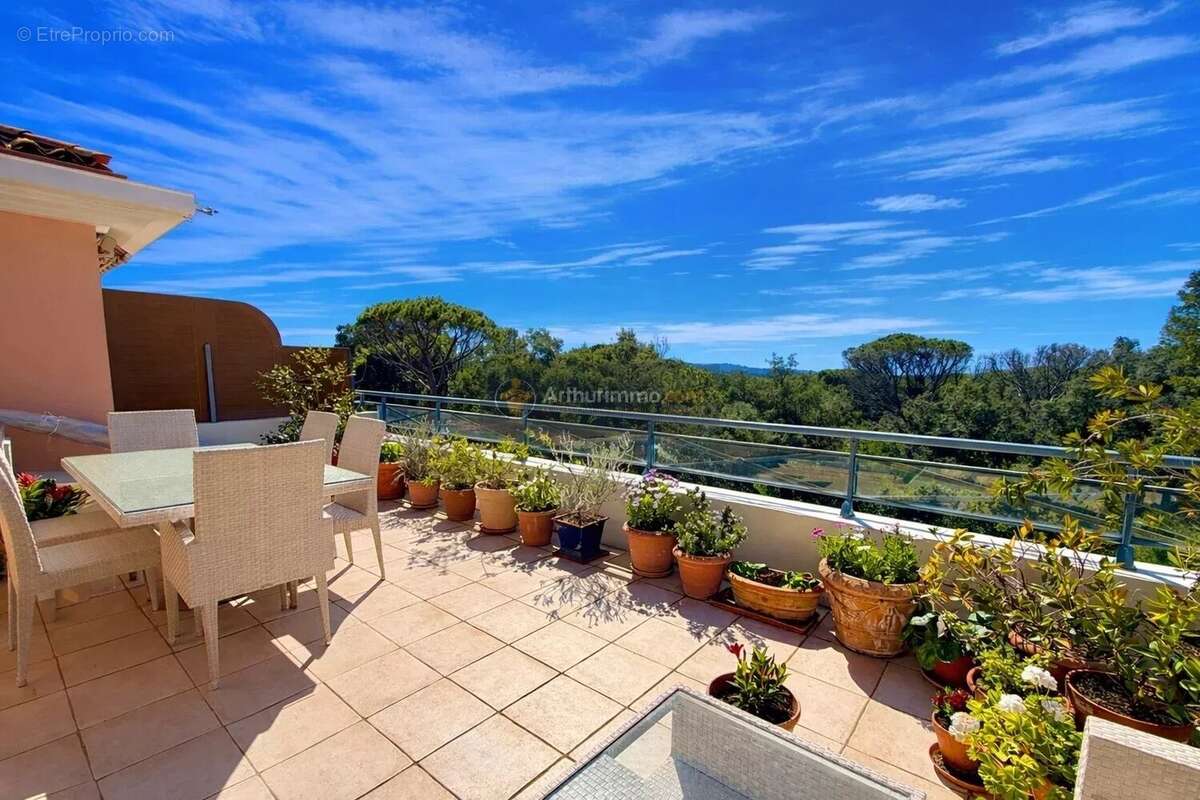 Appartement à SAINT-RAPHAEL