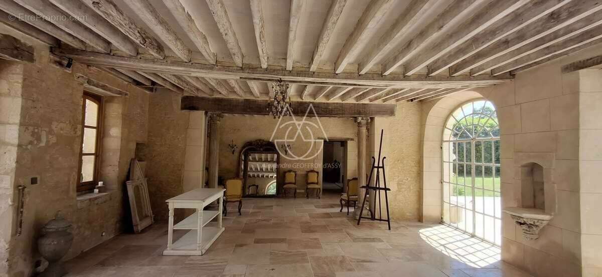 Beau château du XVIIIe siècle avec dépendances, incluant une salle de réception, situé dans l'Orne - photo 6