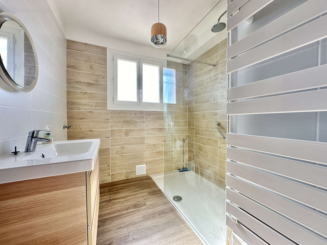 Maison à LA VALETTE-DU-VAR