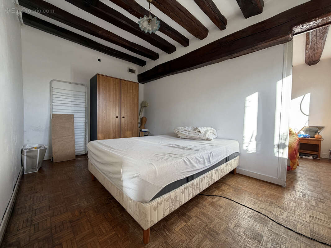 Maison à HOUDAN
