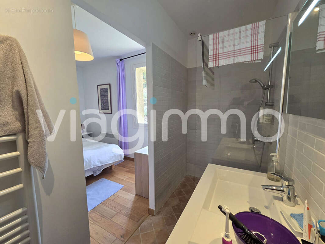 Maison à PONT-DE-BARRET