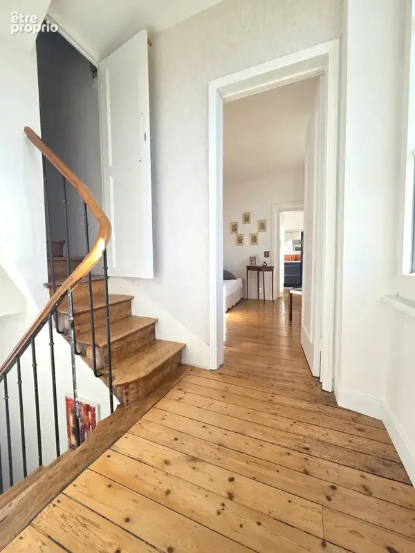 Maison familiale avec dépendance et jardin à Bayeux - photo 8