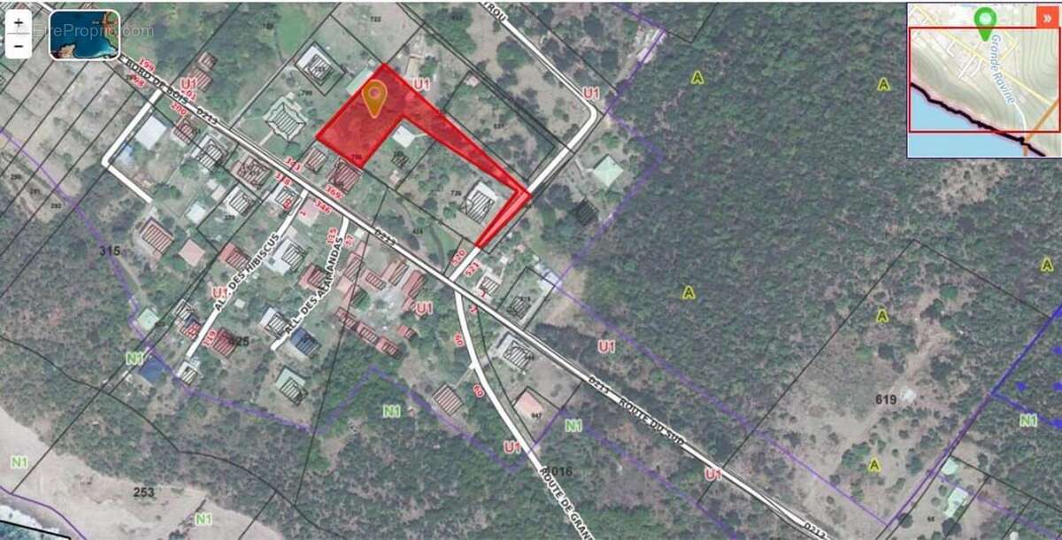 Terrain à TERRE-DE-BAS