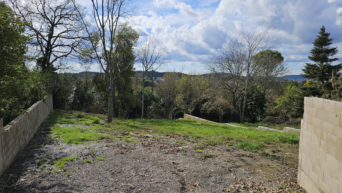 Terrain à VILLEVIEILLE