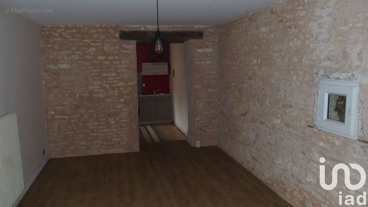 Photo 9 - Maison à USSON-DU-POITOU