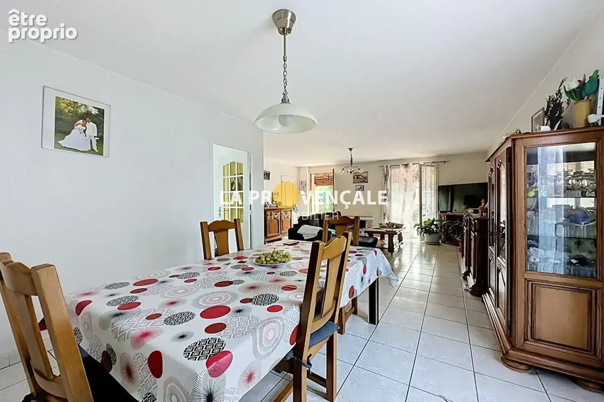 Maison 4 pièces 87 m² à vendre à Trets (13530) - photo 7