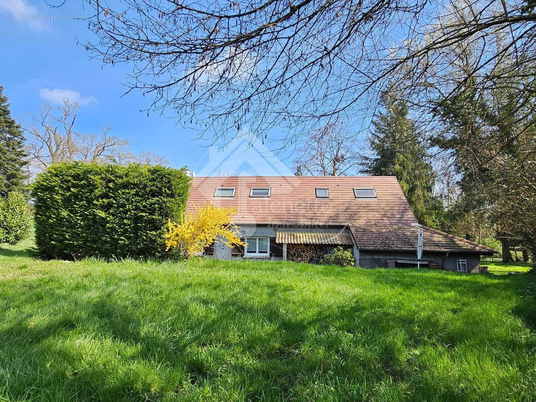 Maison à TREZELLES