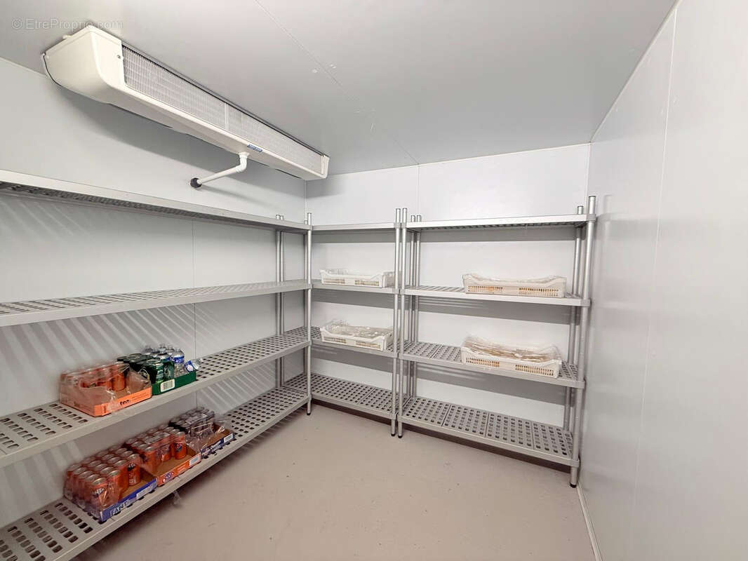 Commerce à SAINT-MARTIN-D'ARDECHE