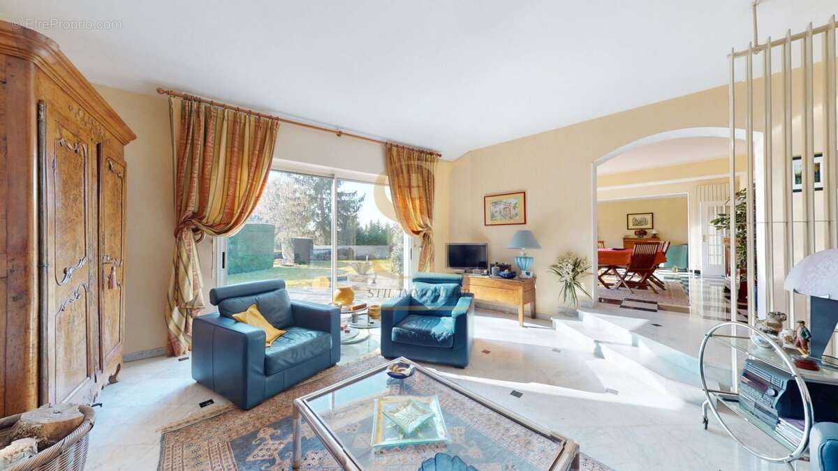 Maison à SOISY-SUR-SEINE