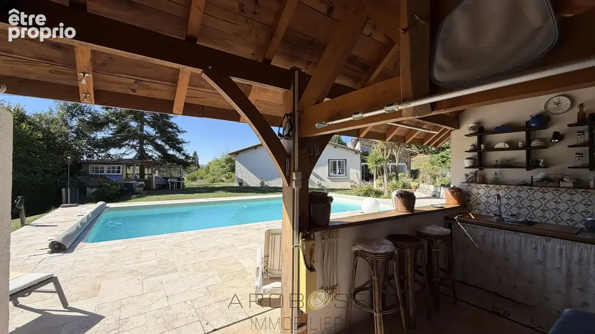 Maison de plain-pied avec piscine et environ 2 hectares - photo 21