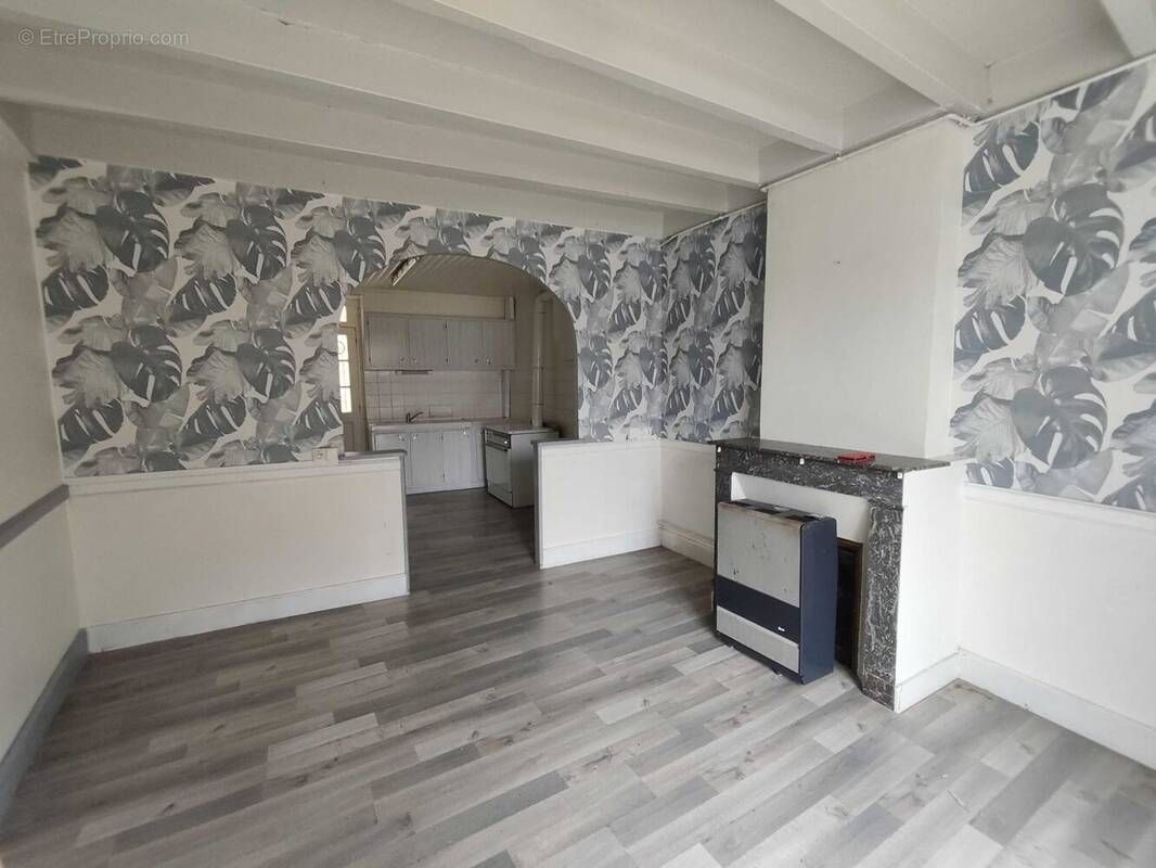 Maison à CHASSENEUIL-SUR-BONNIEURE