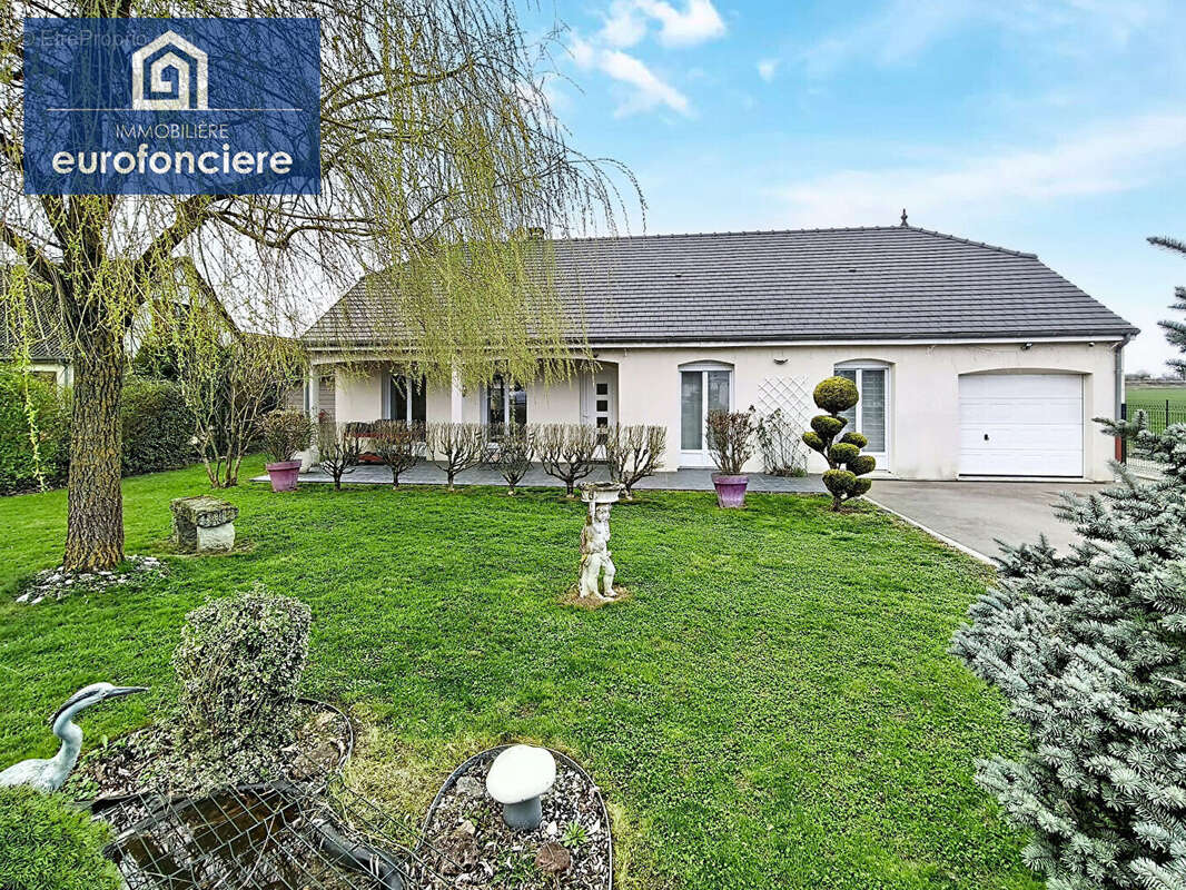 Maison à SAINT-THIBAULT