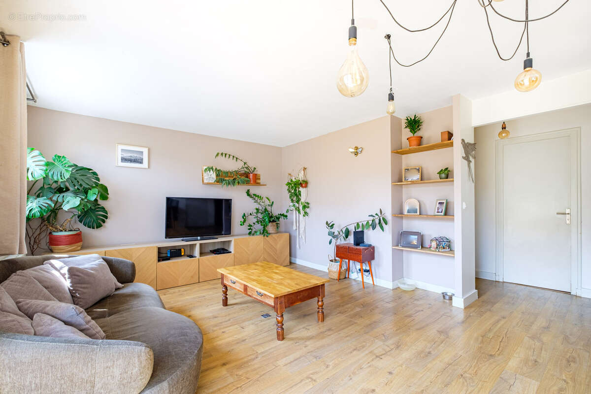 Appartement à LYON-9E