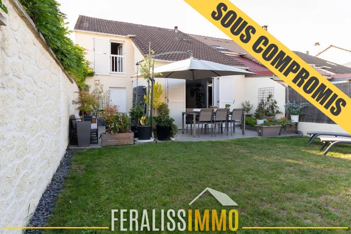 Maison à JOUY-LE-MOUTIER