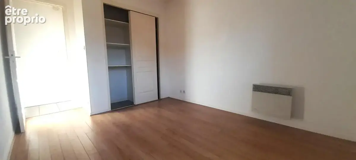 Appartement T3 climatisé  de 72m² avec joli balcon, 2 places de parking - photo 7