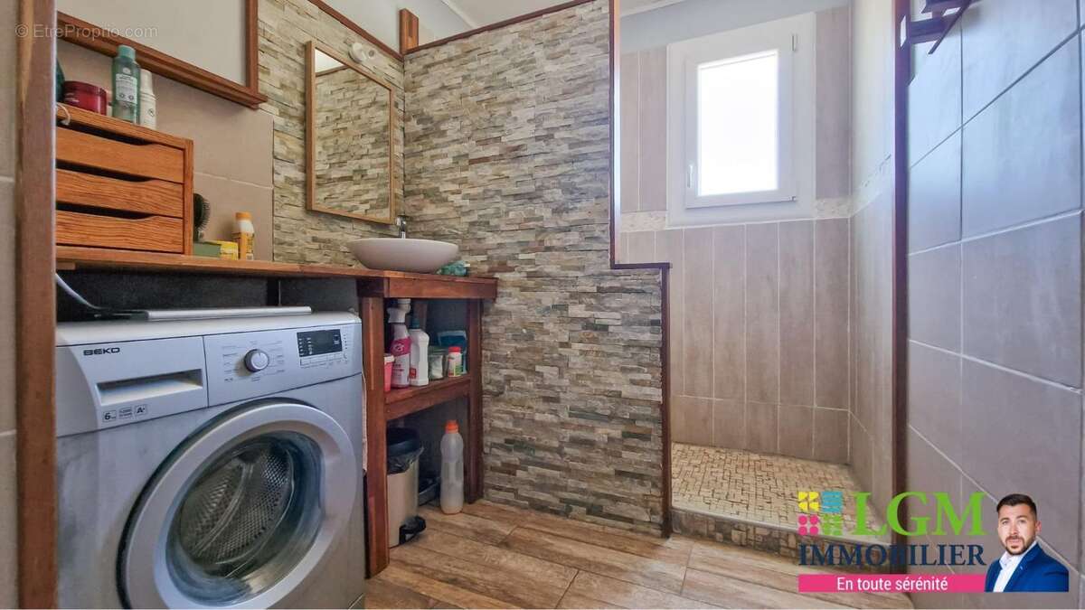 Maison à BELLEGARDE