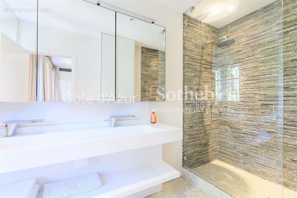 Appartement à SAINT-TROPEZ