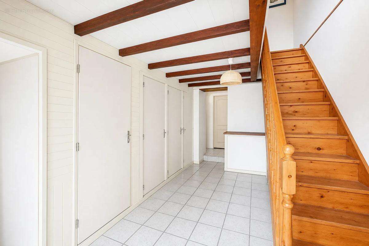 Maison de 4 pièces de 140 m² à Le Pont-de-Beauvoisin - photo 6