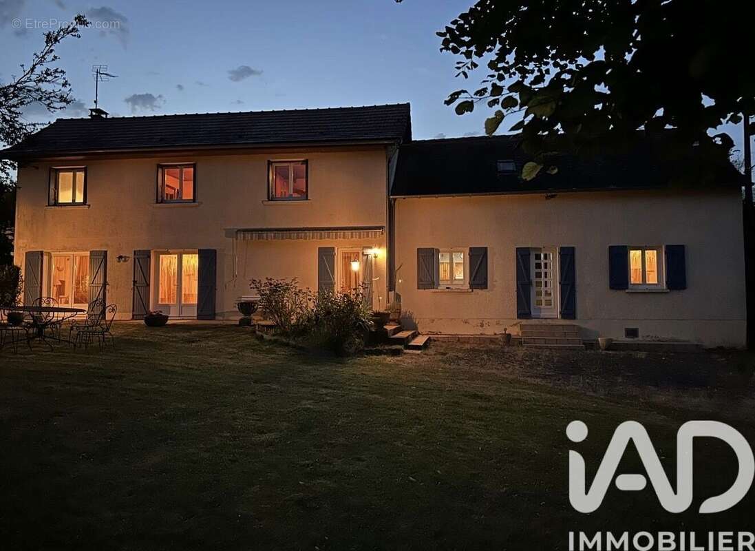 Maison 198 m² à Glandon  - photo 3