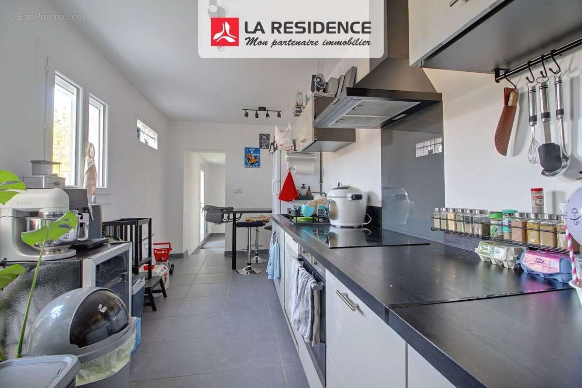 Maison à SAINT-ETIENNE-DU-ROUVRAY