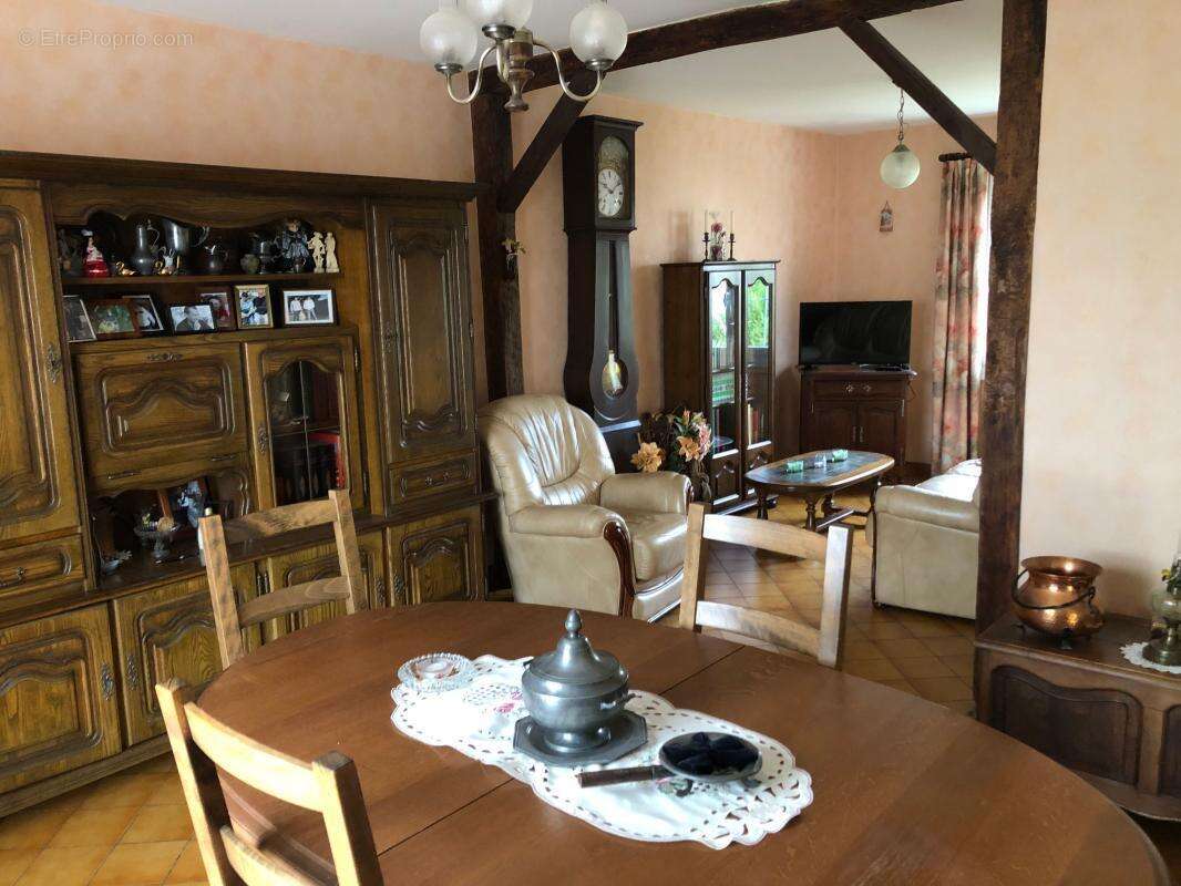 Maison à MEZIDON-CANON