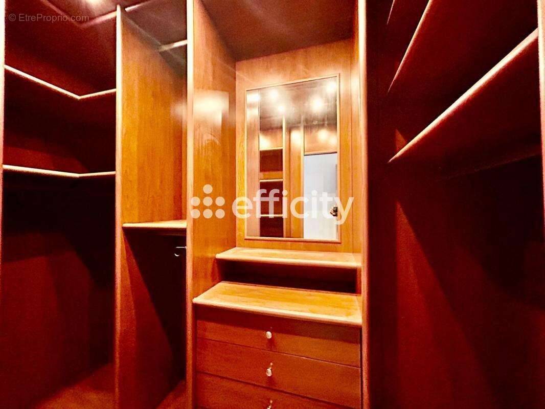 Appartement à MARSEILLE-10E