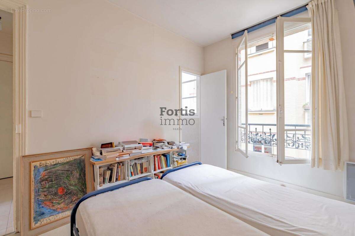 Appartement à PARIS-11E