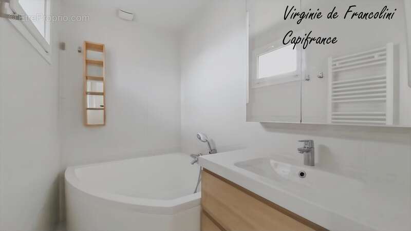 Montreuil-A vendre maison 5p-Parfait état-3/4 chambres-122m2 au sol-Terrasse,jardin,cour,balcon-Garage-11mn métro L9 - photo 13