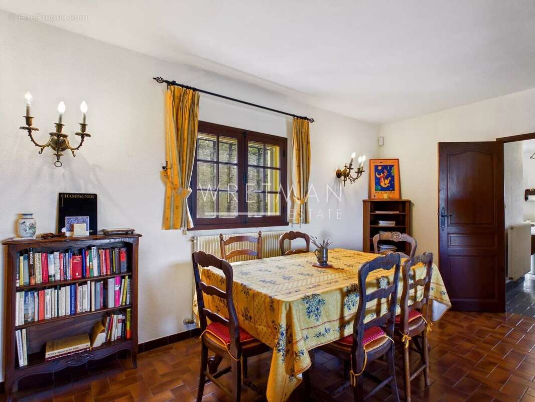 Maison à TOURTOUR