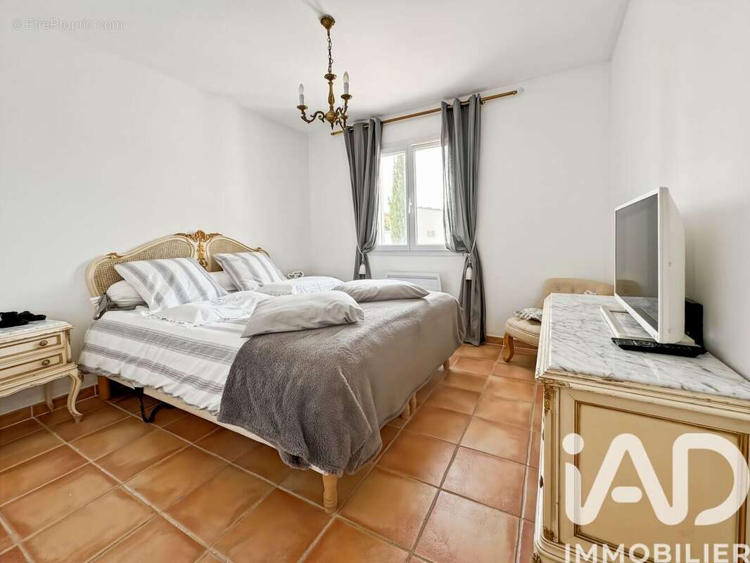 Photo 9 - Maison à MOURIES