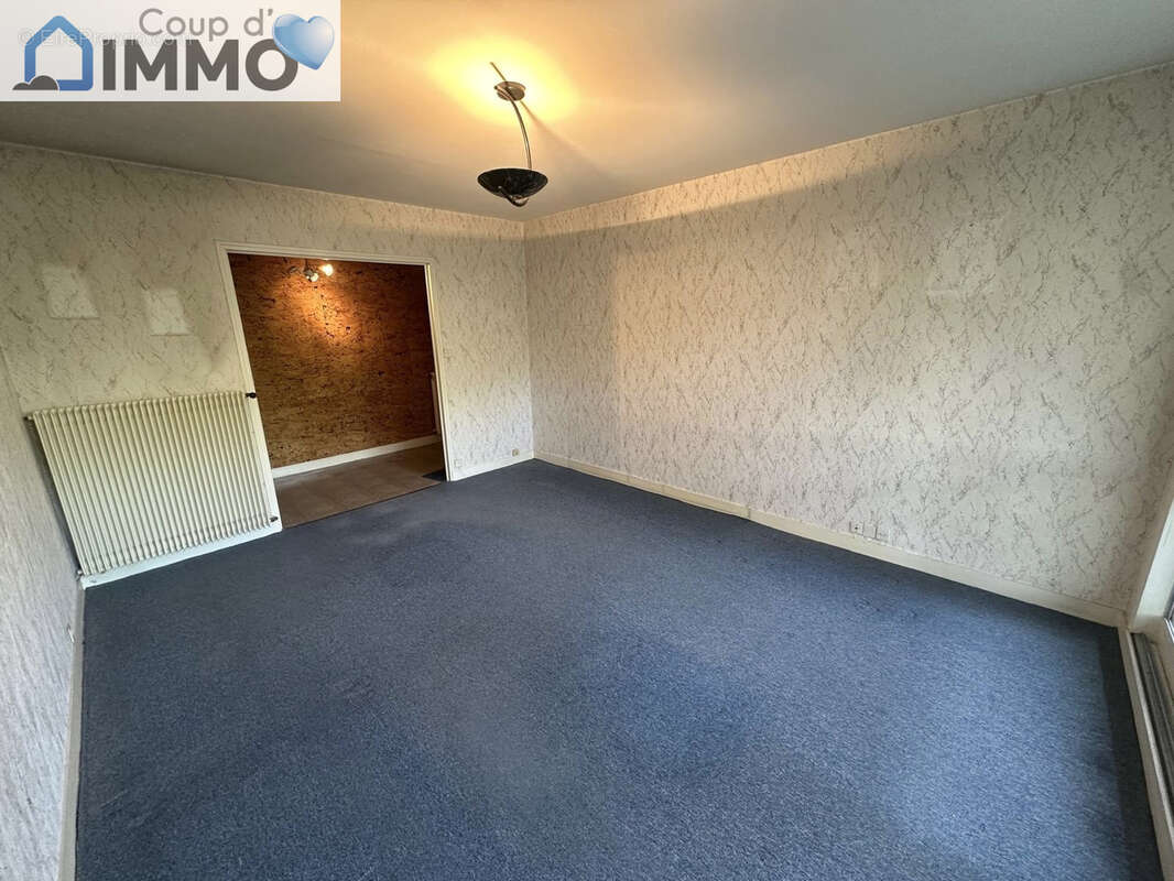 Appartement à SAINT-JULIEN-LES-VILLAS