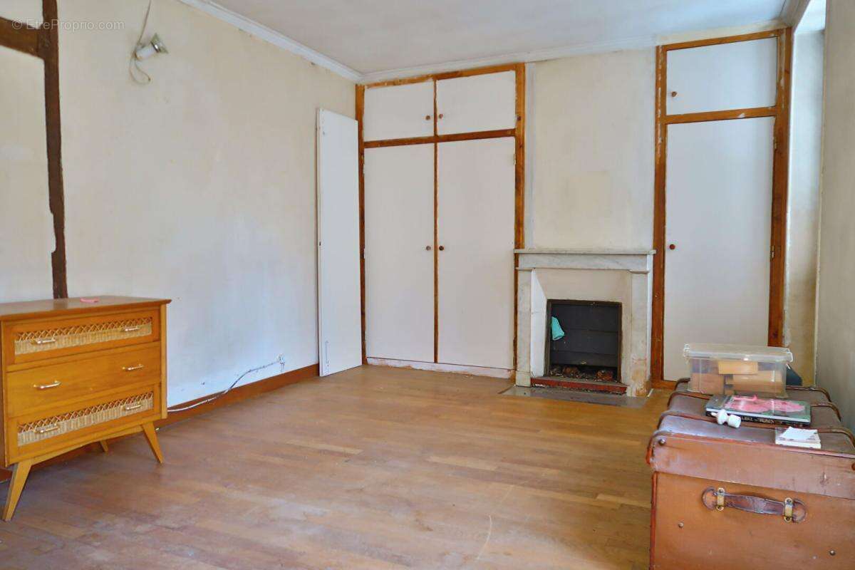 Maison à MARINES