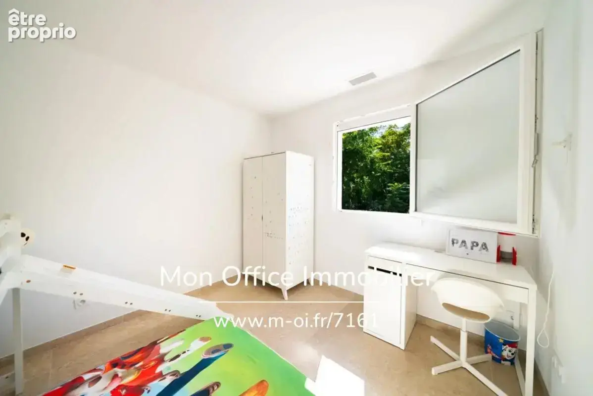 Référence : 7161-PAN - Maison 5 pièces de 120 m² avec piscine à Aix-en-Provence - photo 17