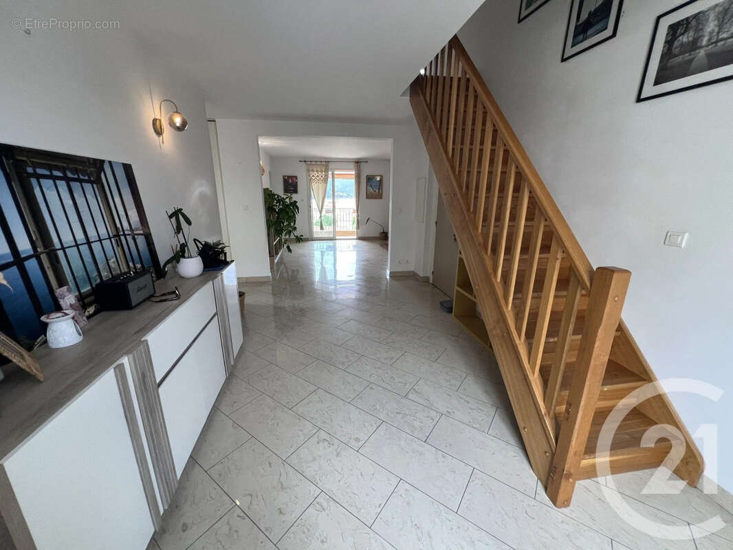 Appartement 140 m² à Saint-Florent  - photo 9