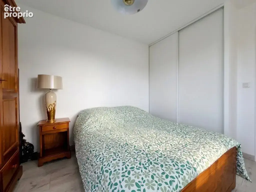 À vendre   appartement 57 m2   balcon   parking privatif - photo 7