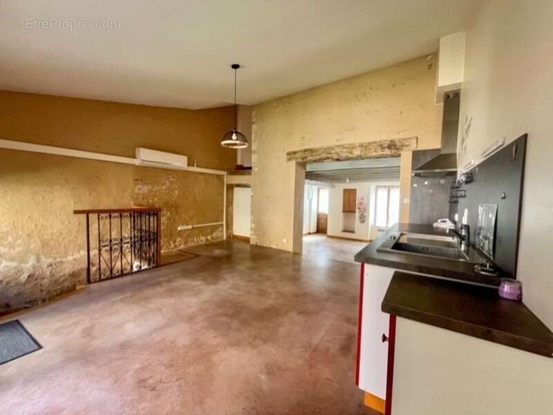Maison de plain-pied lumineuse avec patio – 100 m² – Aucun travaux à prévoir - photo 7