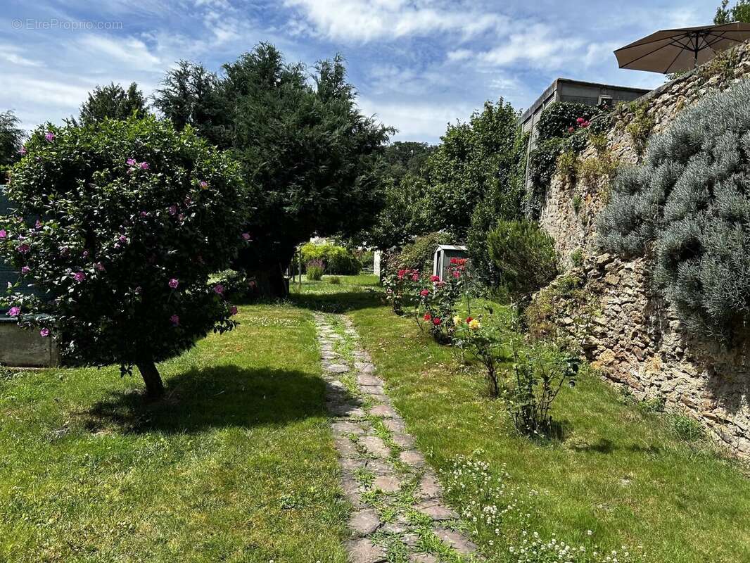Maison à VAUHALLAN