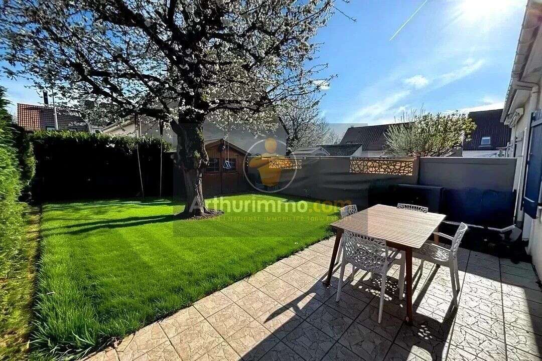 Maison à BRIE-COMTE-ROBERT