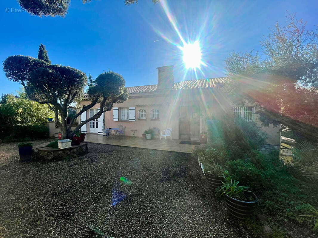 Maison à FREJUS