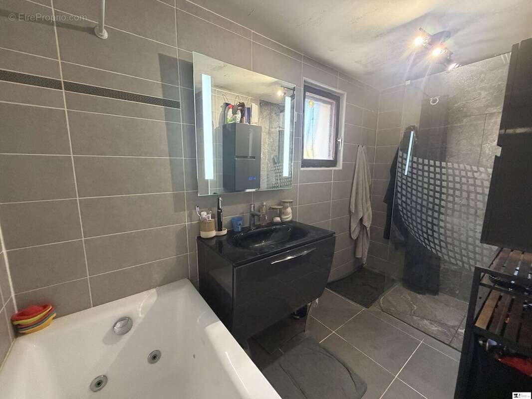 Maison 133 m² à Marignac-Laspeyres  - photo 9