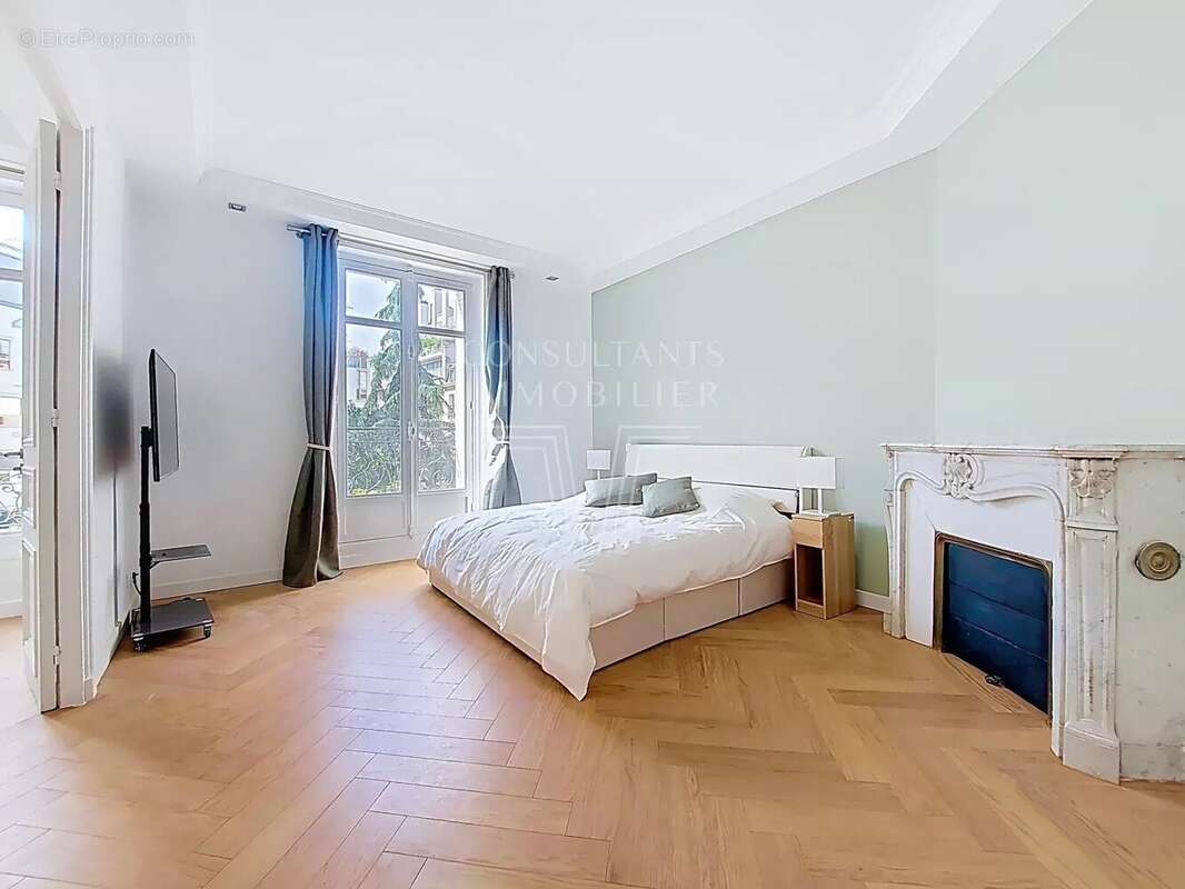 Exclusivité. rue de chaillot - photo 2