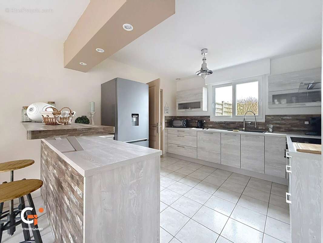 Maison à ROSAY-SUR-LIEURE