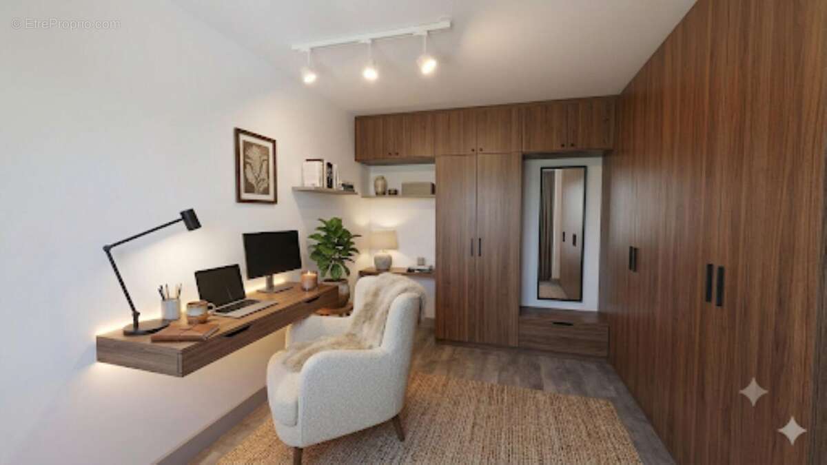 Centre ville maison T 4 avec garage et dépendance - photo 6