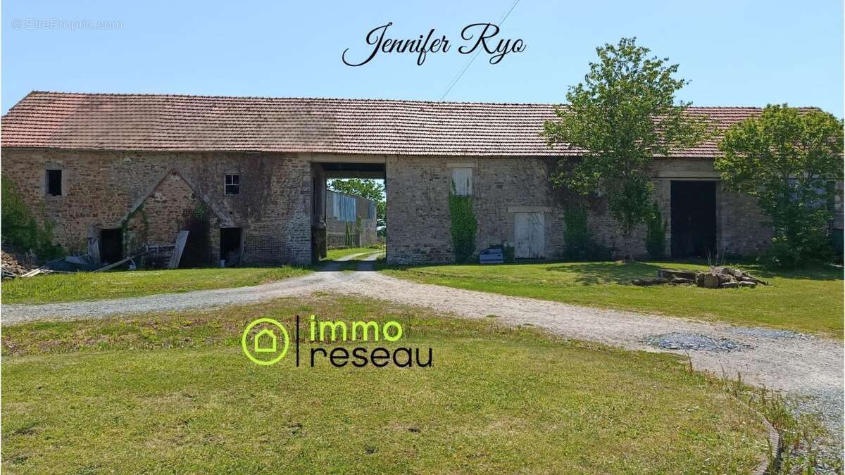 Maison à PRETOT-SAINTE-SUZANNE