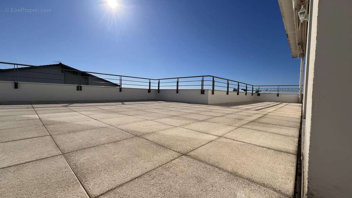 Photo 2 - Appartement à CHARBONNIERES-LES-BAINS