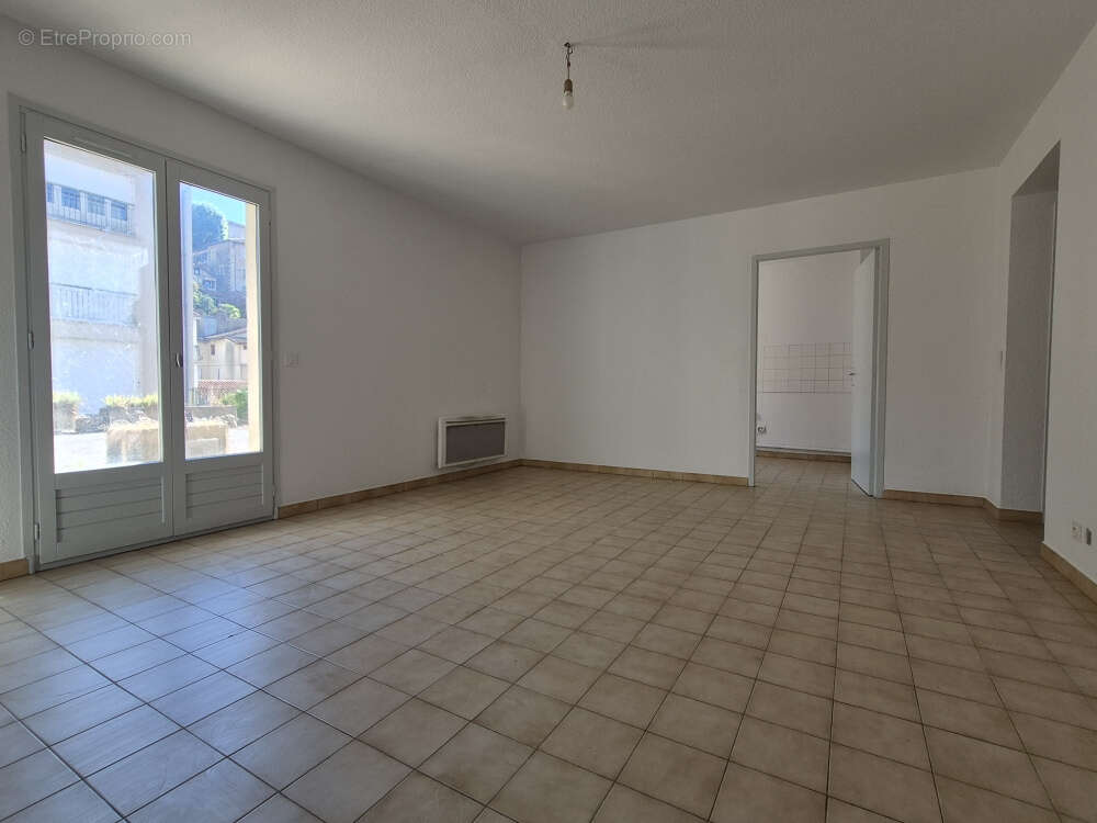 A vendre centre historique d'Auch, appartement type 3 de 69m2 - photo 2