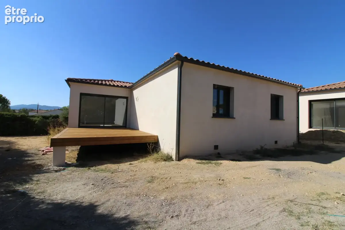 VILLA 102 m2 habitable. Terrain 500 m2. - photo 2