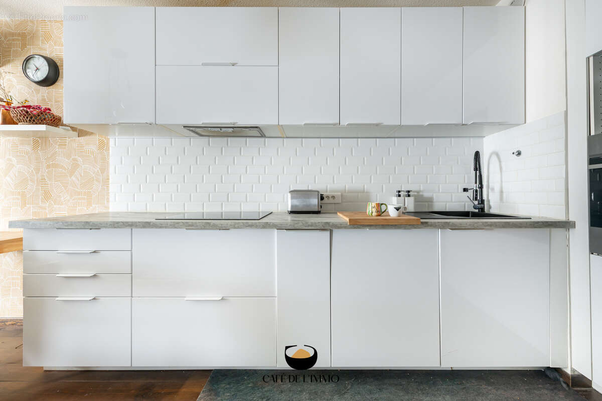 Appartement à MARSEILLE-6E